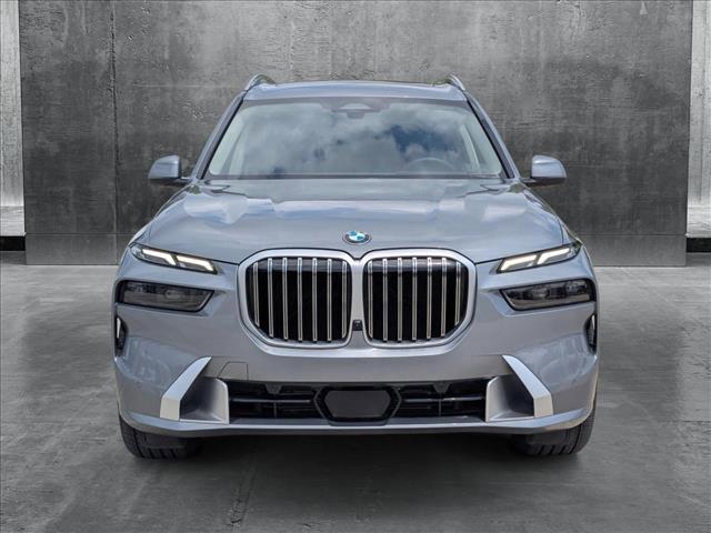 Photo of 2025 Gray BMW X7