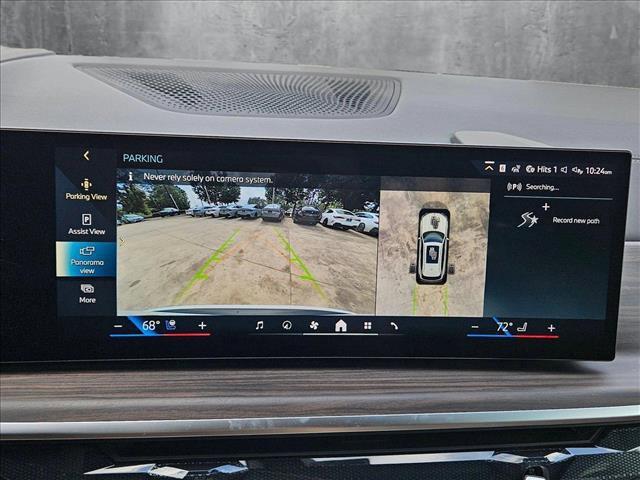 Photo of 2026 Mineral White Metallic BMW X5 PHEV