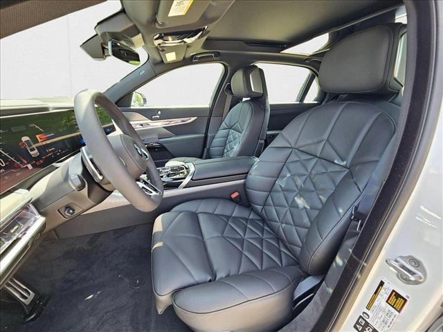 Photo of 2025 Mineral White Metallic BMW 740