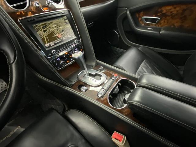 Photo of 2012 Silver Frost Metallic Bentley Continental GT