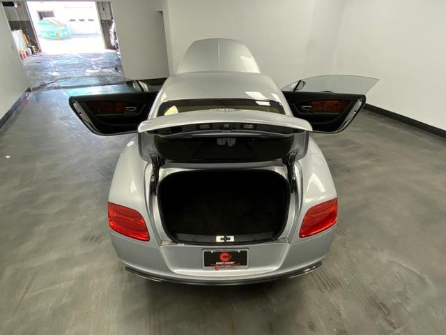 Photo of 2012 Silver Frost Metallic Bentley Continental GT
