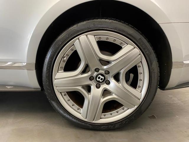 Photo of 2012 Silver Frost Metallic Bentley Continental GT