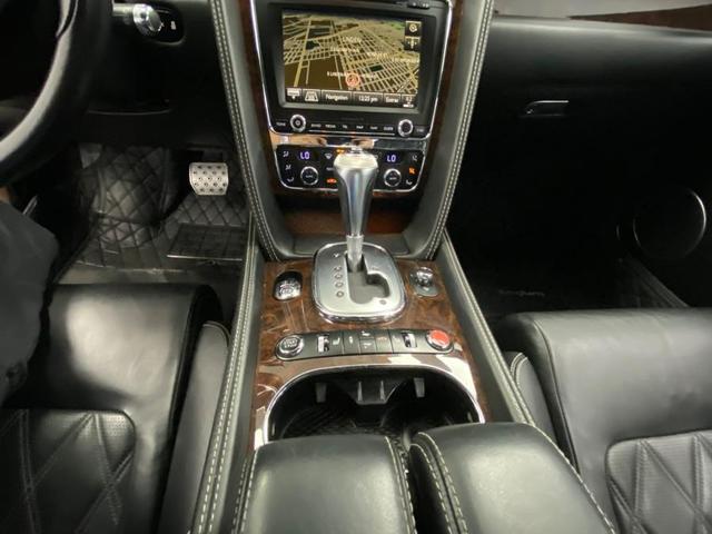 Photo of 2012 Silver Frost Metallic Bentley Continental GT