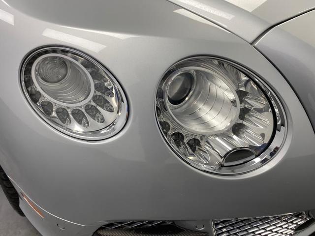 Photo of 2012 Silver Frost Metallic Bentley Continental GT