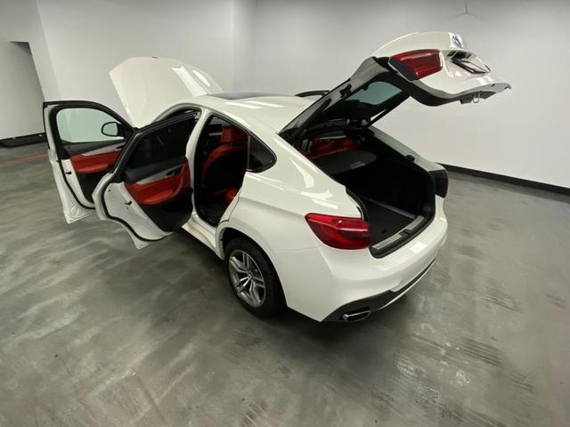 Photo of 2019 Alpine White BMW X6