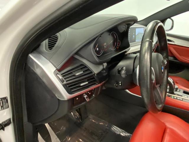 Photo of 2019 Alpine White BMW X6