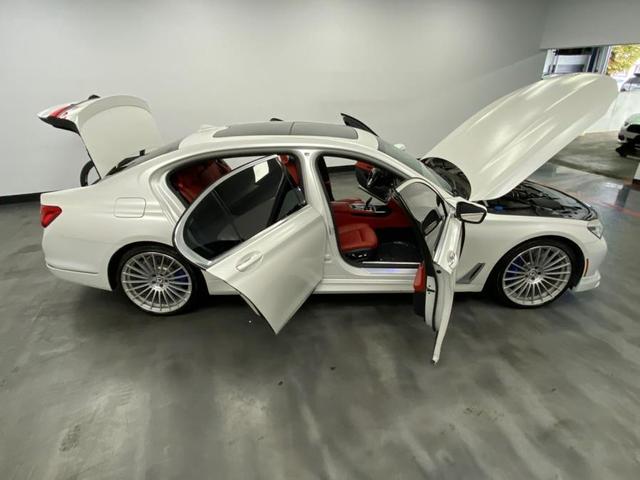 Photo of 2018 Alpine White BMW 750