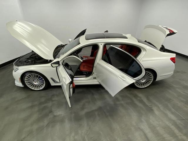 Photo of 2018 Alpine White BMW 750