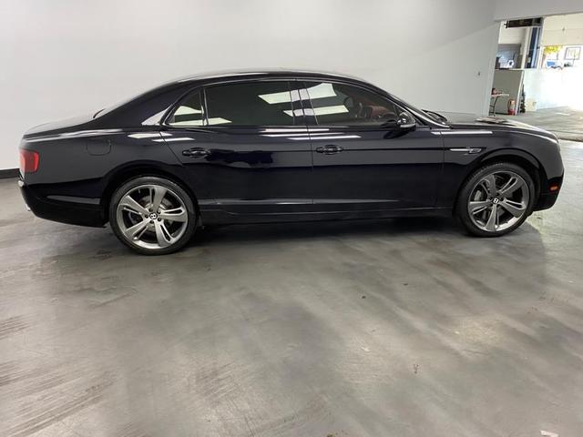 Photo of 2018 Black Crystal Metallic Bentley Flying Spur