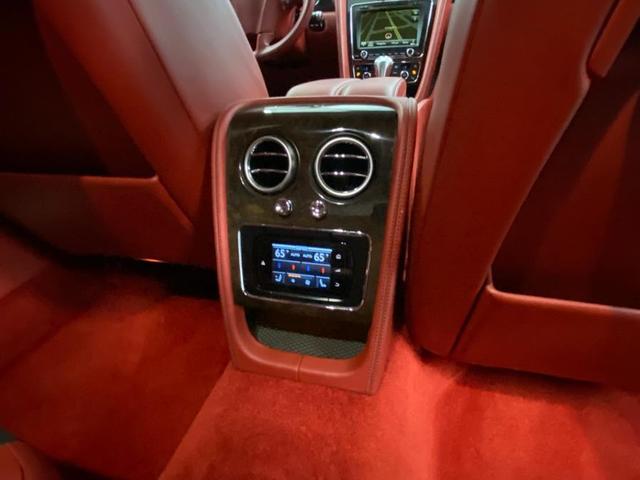 Photo of 2018 Black Crystal Metallic Bentley Flying Spur