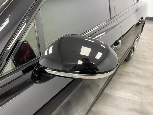Photo of 2018 Black Crystal Metallic Bentley Flying Spur