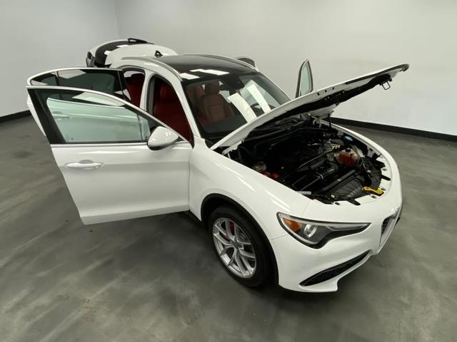 Photo of 2019 Alfa White Alfa Romeo Stelvio