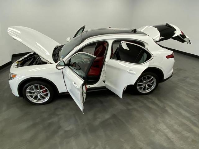 Photo of 2019 Alfa White Alfa Romeo Stelvio