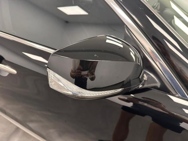 Photo of 2017 Black Obsidian INFINITI Q70L