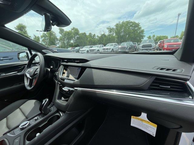 Photo of 2025 Crystal White Tri-Coat Cadillac XT5