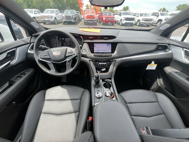 Photo of 2025 Crystal White Tri-Coat Cadillac XT5