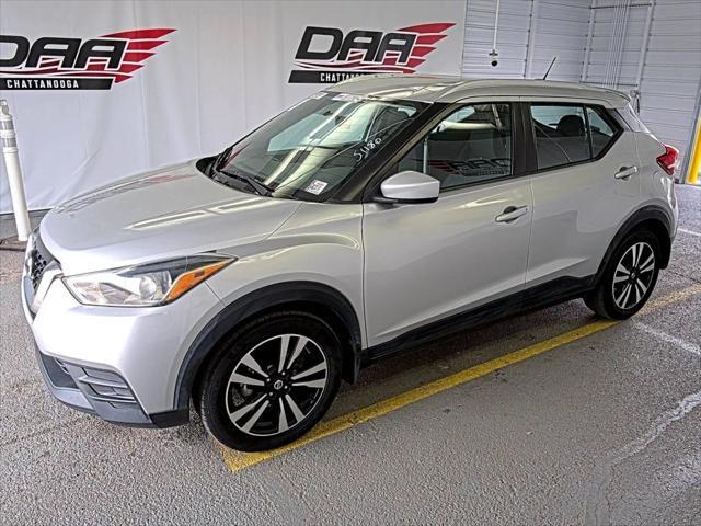 Photo of 2019 Brilliant Silver Metallic Nissan Kicks
