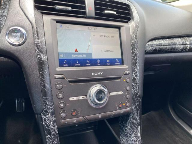 Photo of 2018 White Ford Fusion