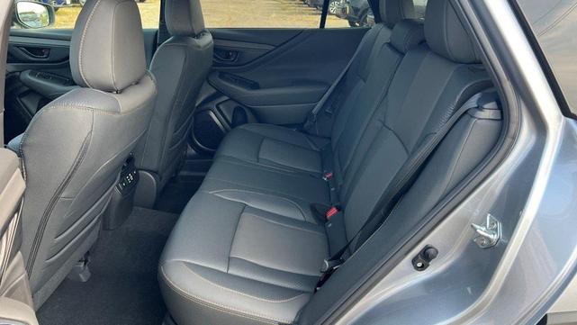 Photo of 2025 Ice Silver Metallic Subaru Outback