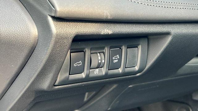 Photo of 2025 Ice Silver Metallic Subaru Outback
