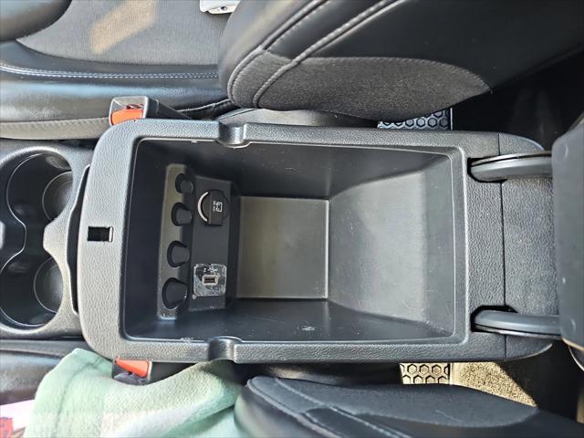 Photo of 2020 Diamond Black Crystal Pearlcoat Jeep Cherokee