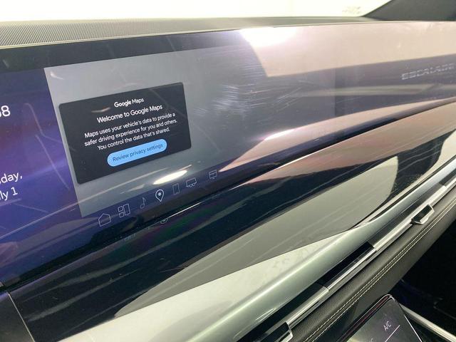 Photo of 2025 Crystal White Tricoat Cadillac Escalade
