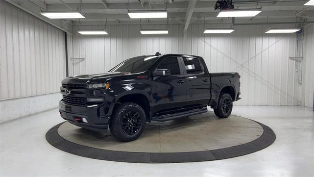 Photo of 2020 Black Chevrolet Silverado 1500
