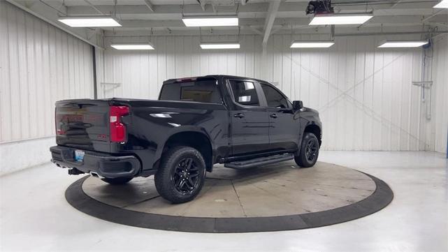 Photo of 2020 Black Chevrolet Silverado 1500