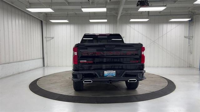 Photo of 2020 Black Chevrolet Silverado 1500