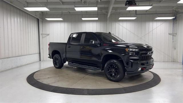 Photo of 2020 Black Chevrolet Silverado 1500