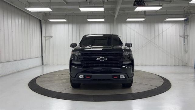 Photo of 2020 Black Chevrolet Silverado 1500