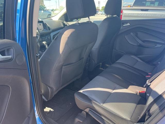 Photo of 2017 Lightning Blue Ford Escape