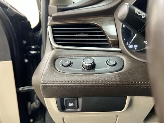 Photo of 2019 Ebony Twilight Metallic Buick LaCrosse