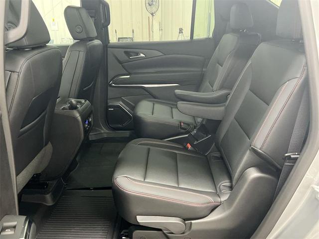Photo of 2025 Sterling Gray Metallic Chevrolet Traverse