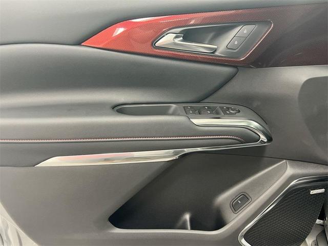 Photo of 2025 Sterling Gray Metallic Chevrolet Traverse
