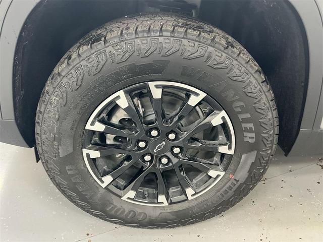 Photo of 2025 Sterling Gray Metallic Chevrolet Traverse