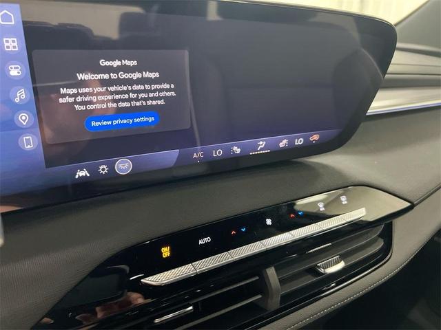 Photo of 2026 Summit White Buick Enclave