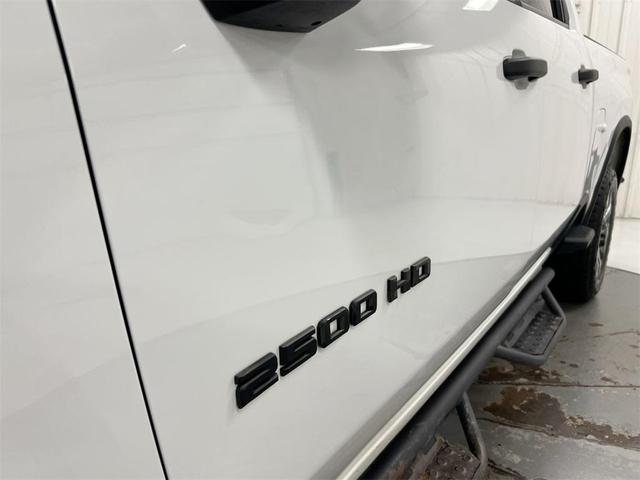 Photo of 2022 Summit White Chevrolet Silverado 2500