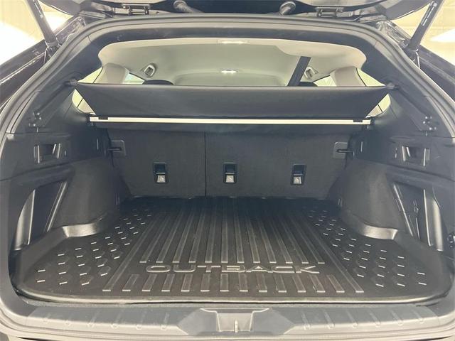 Photo of 2023 Crystal Black Silica Subaru Outback