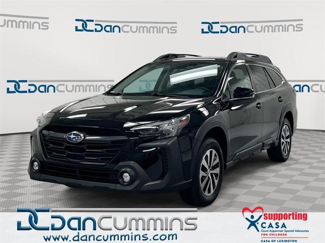 Photo of 2023 Crystal Black Silica Subaru Outback