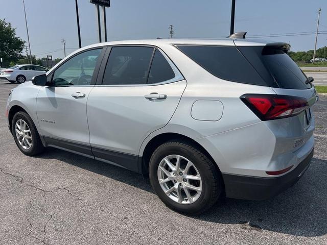 Photo of 2022 Silver Ice Metallic Chevrolet Equinox