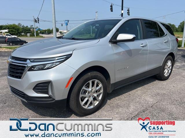 Photo of 2022 Silver Ice Metallic Chevrolet Equinox