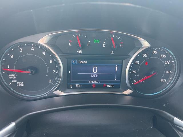 Photo of 2022 Silver Ice Metallic Chevrolet Equinox