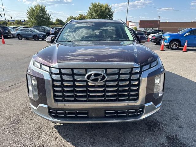 Photo of 2023 Burgundy Hyundai PALISADE