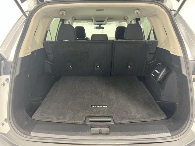 Photo of 2023 Brilliant Silver Metallic Nissan Rogue