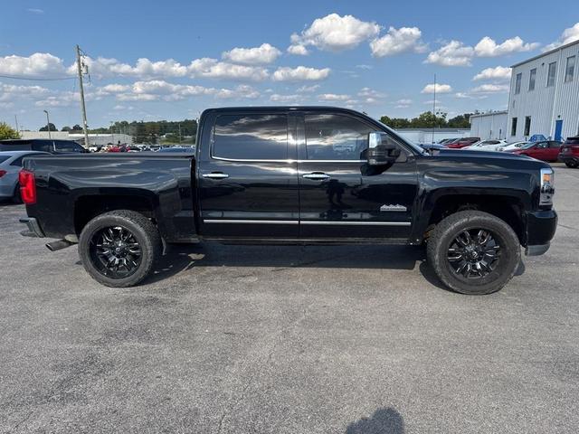 Photo of 2017 Black Chevrolet Silverado 1500