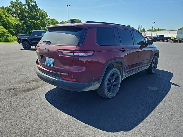 Photo of 2023 Velvet Red Pearlcoat Jeep Grand Cherokee L