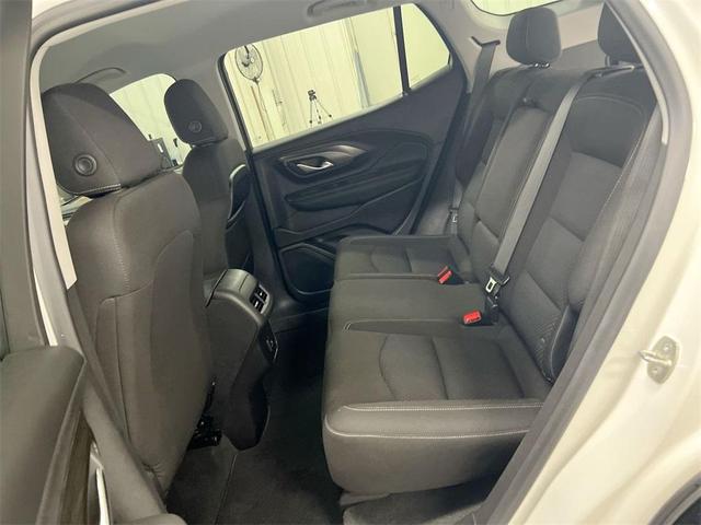 Photo of 2023 Summit White GMC Terrain
