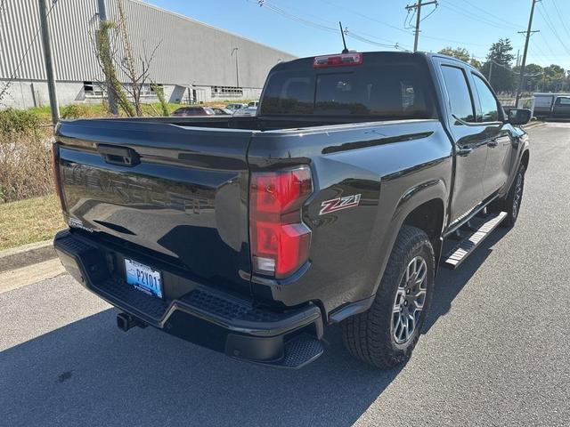 Photo of 2025 Black Chevrolet Colorado