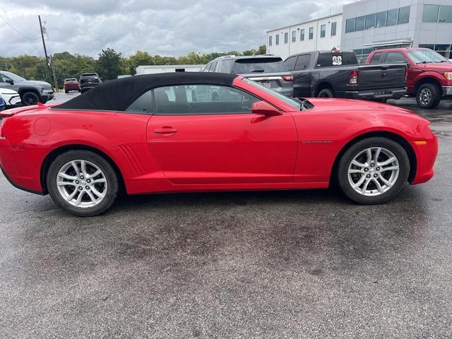 Photo of 2015 Red Chevrolet Camaro